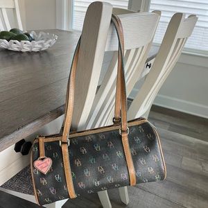 DOONEY AND BOURKE - vintage barrel bag